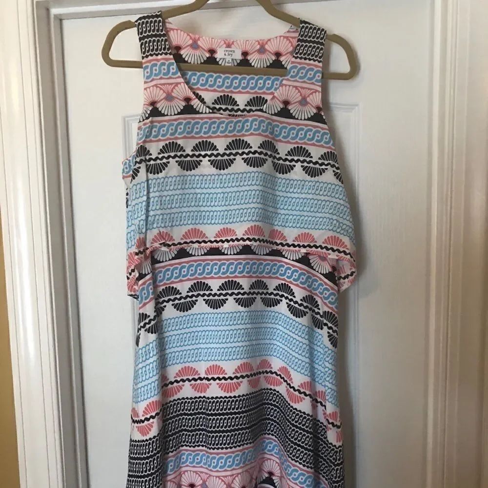 New Crownβ& Ivy Dress shell and coral blueβdress